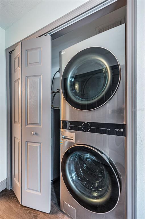 Building Photo - 618 40th Ave N