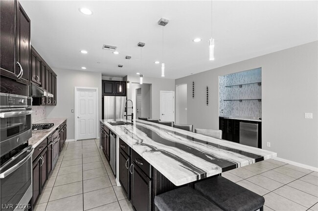 Building Photo - 10 Vicolo Sebino