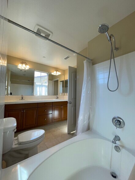 Building Photo - 11509 Amalfi Way