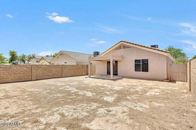 Building Photo - 24039 N Mojave Ln