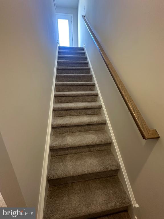 Building Photo - 17 Atkins Dr