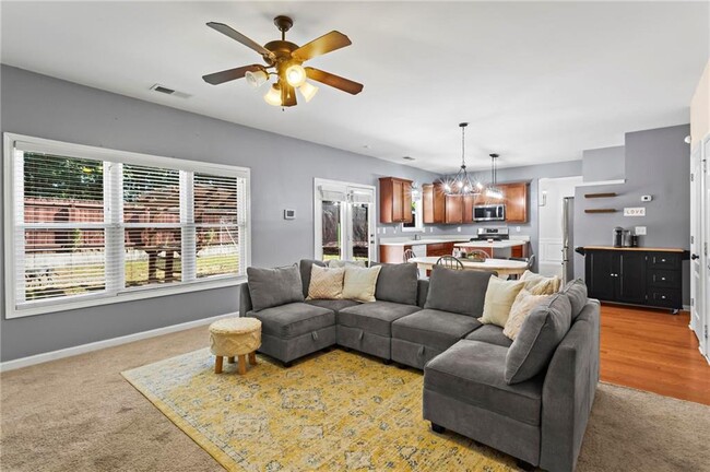 Building Photo - 2067 Peach Shoals Cir