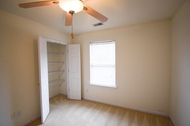 Building Photo - 104 Summit Ridge Cir
