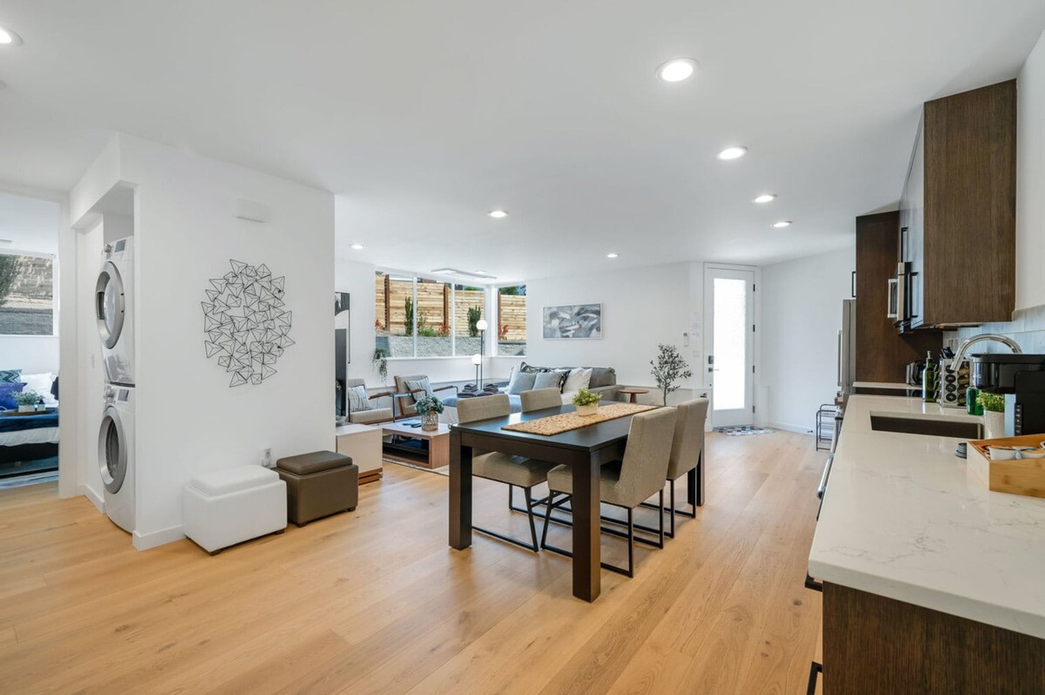 Building Photo - 5300 NE 67th St