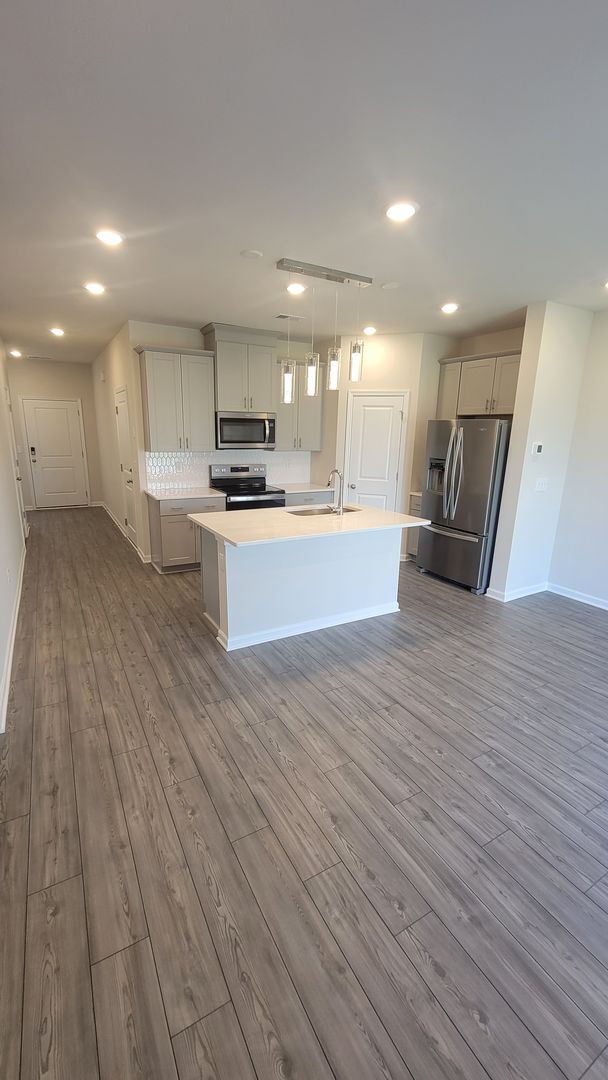 Building Photo - Energy-efficient townhome with 3BR/2.5BA Garage - Kannapolis