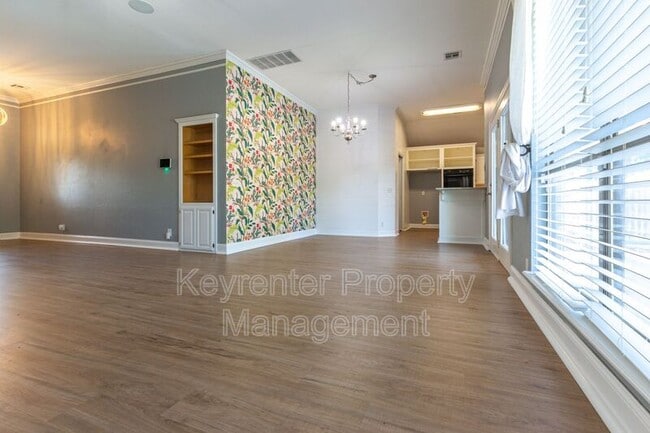 Building Photo - 17300 Zinc Dr