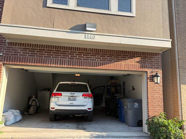Building Photo - 1140 Manacor Ln