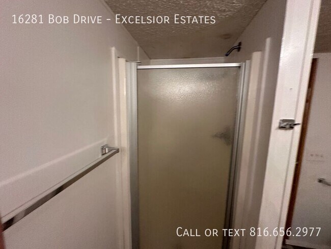 Building Photo - 16281 Bob Dr