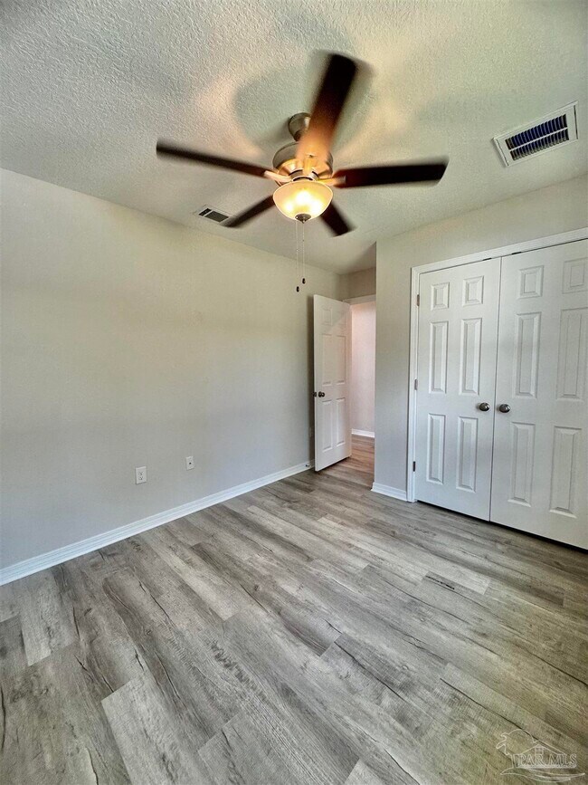 Building Photo - 2860 N 24th Ave