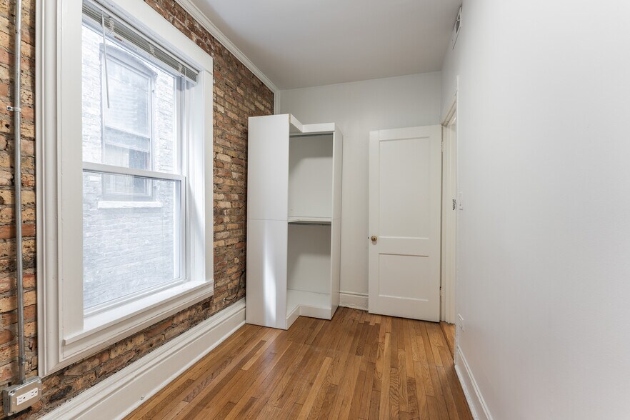 Building Photo - 2152 N Cleveland Ave