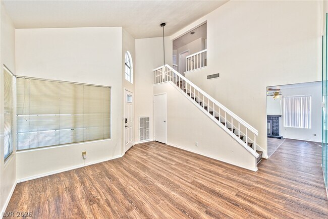Building Photo - 7686 Selby Ct