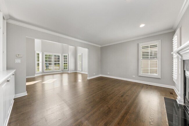 Building Photo - 544 Phillippa St