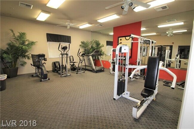 Building Photo - 7701 W Robindale Rd