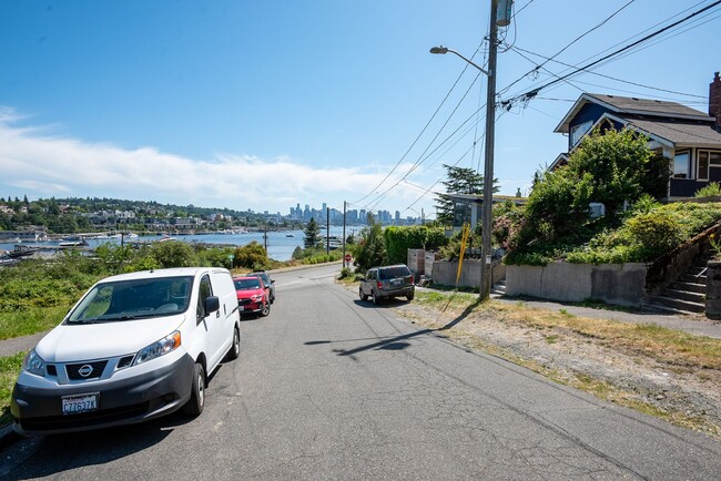 Primary Photo - Old World Charm with Views of Lake Union!