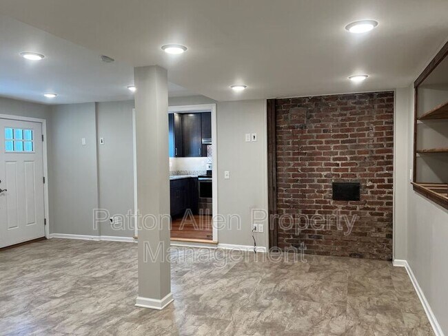 Building Photo - 179 Forest Hill Dr