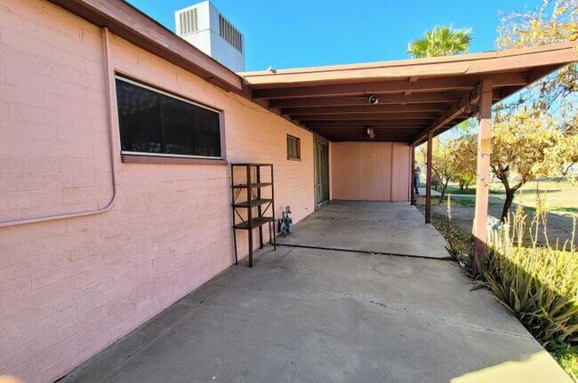 Building Photo - COMING SOON 3-Bedroom 2-bath REMODELED HOUSE