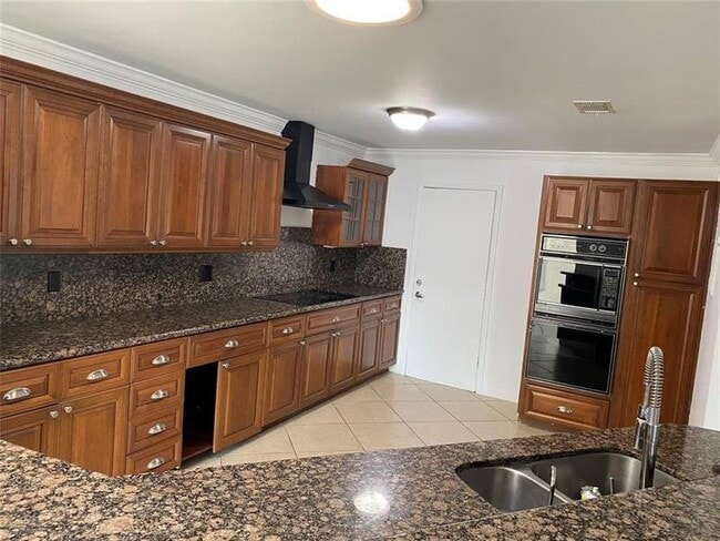 Primary Photo - 22761 Neptune Rd