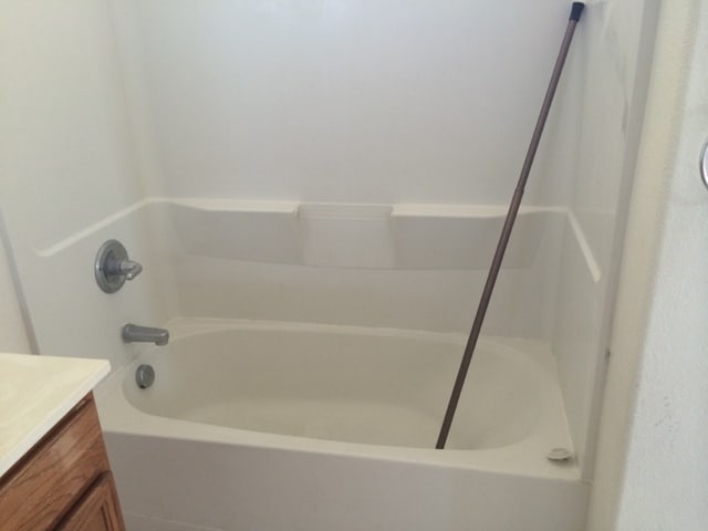 Building Photo - 2328 S Fallbrook Dr