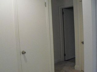 Building Photo - 13400 Oakwood Drive