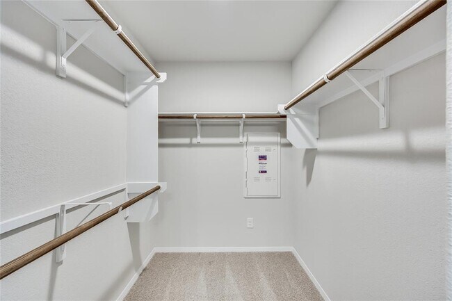 Building Photo - 2617 Paragon Fox Dr