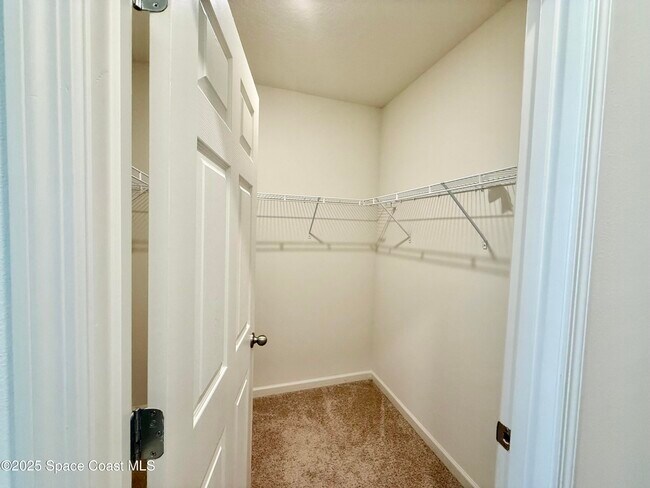 Building Photo - 135 Sorrento Dr