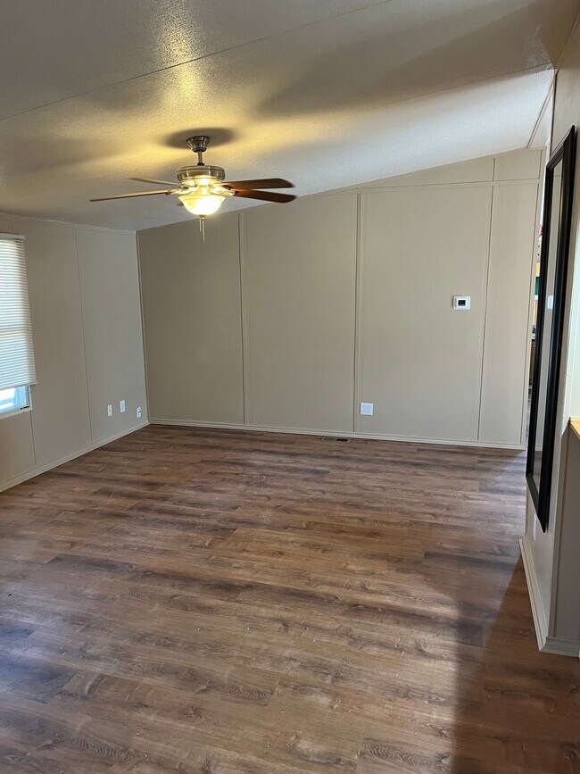 Building Photo - 50 Lil Arkansas Rd