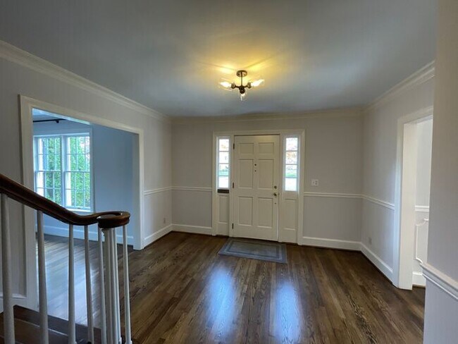 Building Photo - T. R. Lawing Realty Property