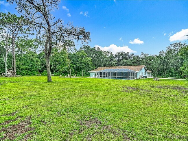 Building Photo - 884 W Massachusetts St