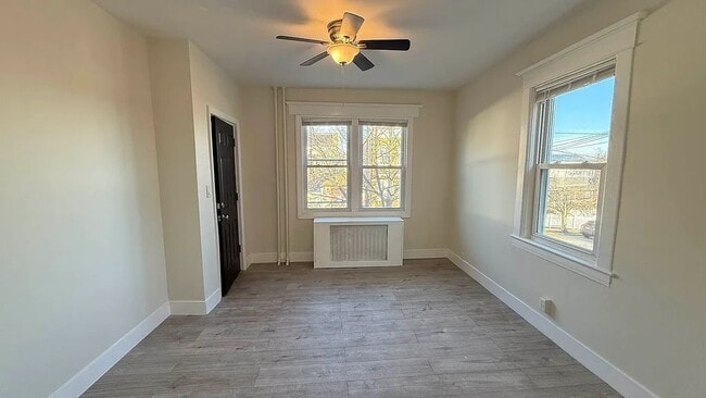 Primary Photo - 28 Jackson Ave