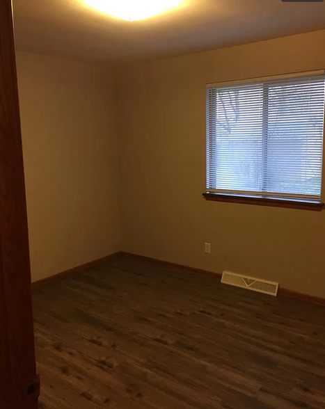 Bedroom - 430 S Prospect St