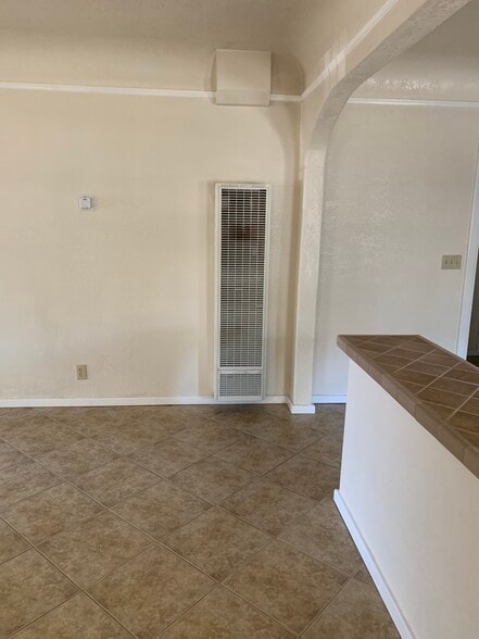 Building Photo - 35 E 8th St