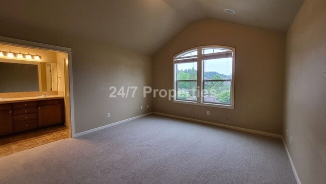 Building Photo - Modern Damascus Home with 2 Primary Suites!