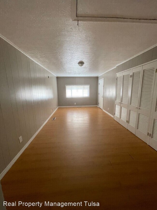 Building Photo - 3 br, 1 bath House - 5004 S Quincy Ave