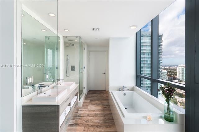 Building Photo - 650 NE 32nd St