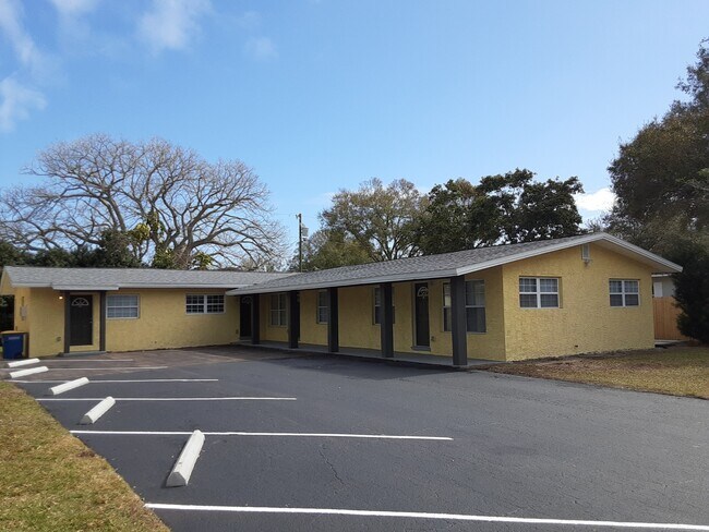 Building Photo - 311 S Pegasus Ave