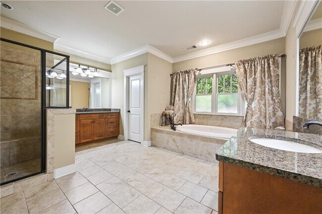 Building Photo - 4522 Gateway Ct