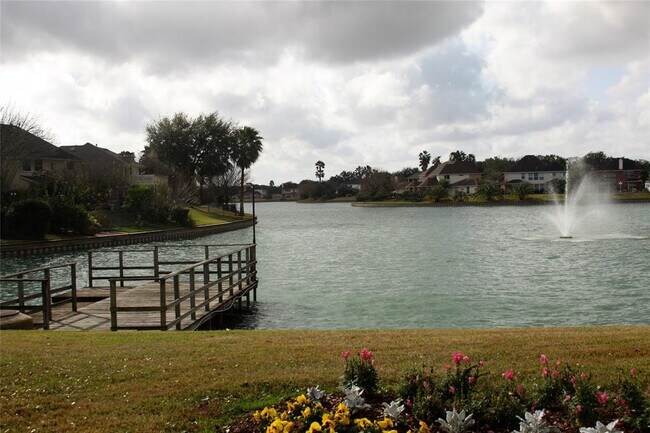 Building Photo - 6403 Portuguese Bend Dr