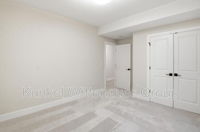 Building Photo - 829 Bushwood Way