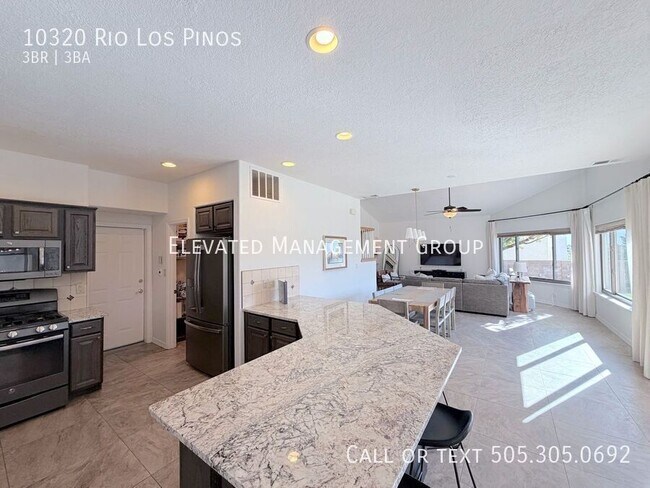 Building Photo - 10320 Rio Los Pinos Dr NW