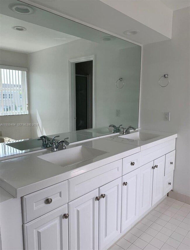 Building Photo - 6950 SW 55th Terrace E