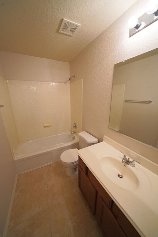 Building Photo - 6307 Myrtle Run