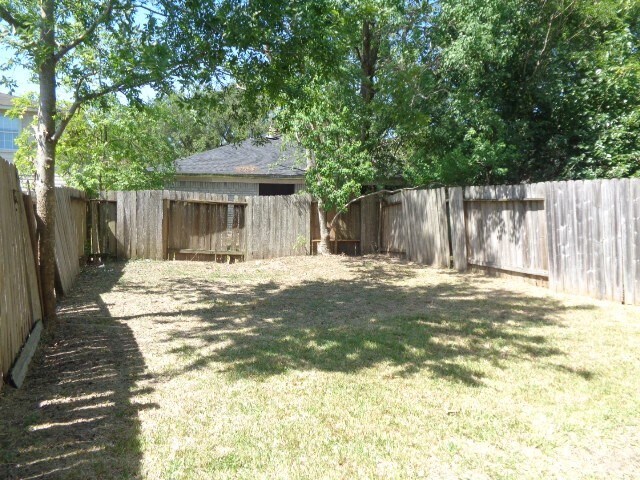 Building Photo - 3714 Lehall St