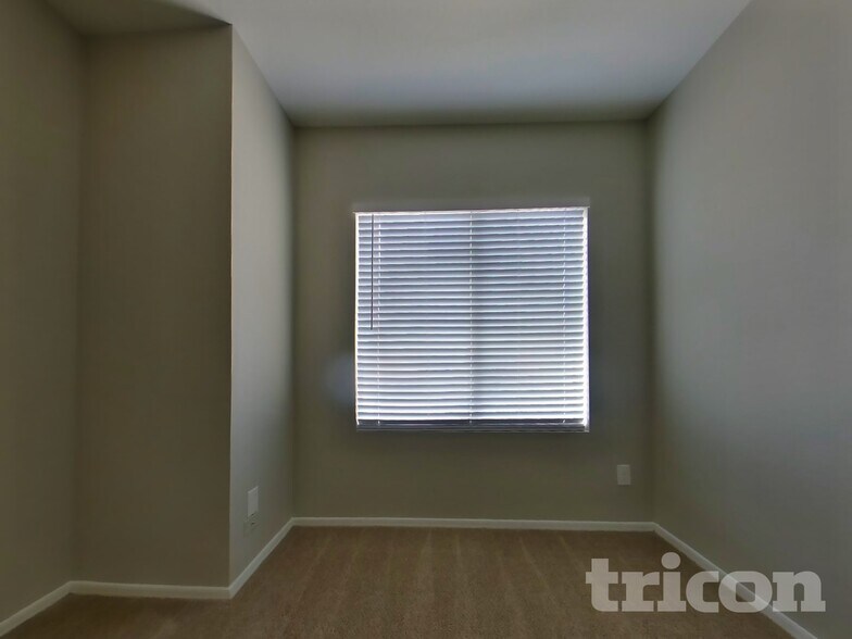 Building Photo - 625 N Hamilton St