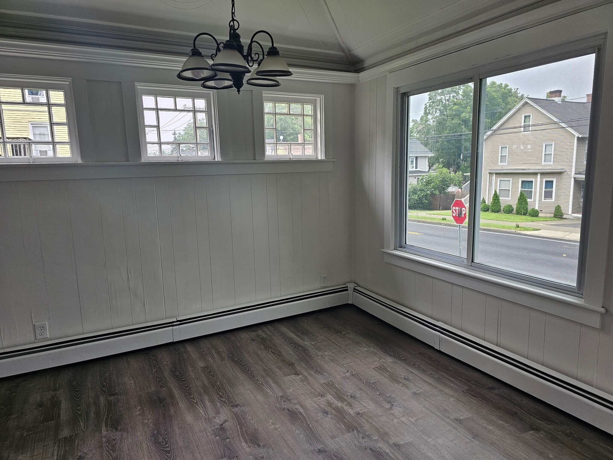 Building Photo - 53 Grove St