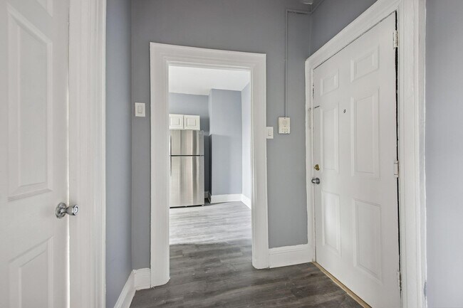 Building Photo - 6700 Park Ave