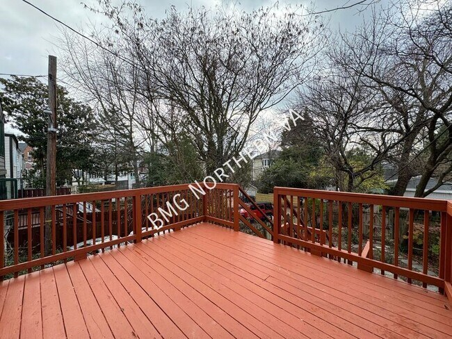 Building Photo - 4412 Volta Pl NW