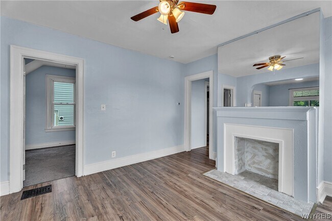 Building Photo - 212 Lockwood Ave