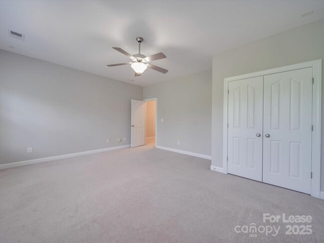 Building Photo - 15340 Prescott Hill Ave