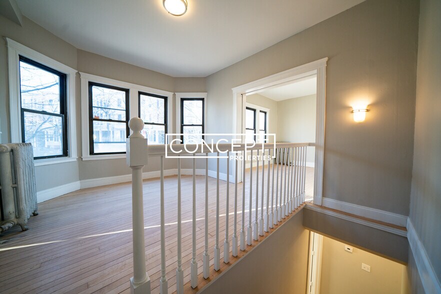 Building Photo - 19 Pleasant St