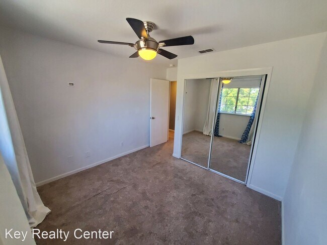 Building Photo - 3 br, 2.5 bath House - 8700 Brittany Park ...